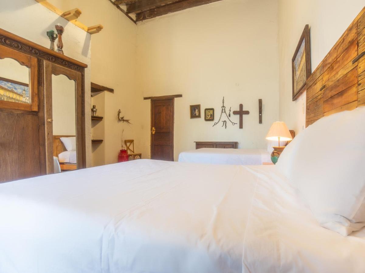 ホテル Hacienda Tzintzimeo モレリア エクステリア 写真